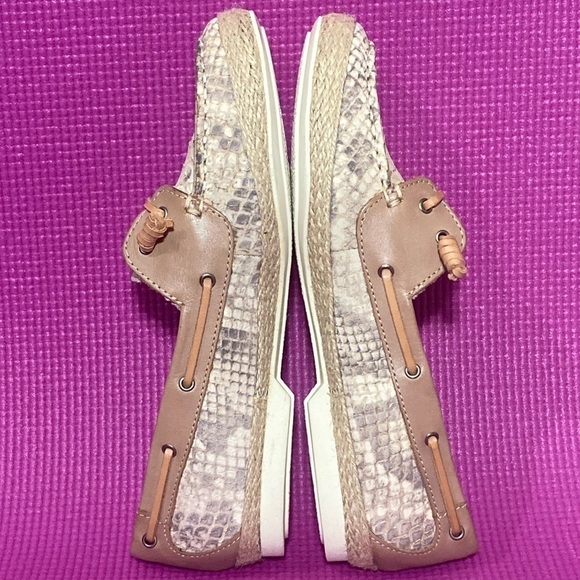 Sam Edelman NWOT Women's Snake-print Leather Boat Shoes - Size 6.5M - Picture 6 of 10